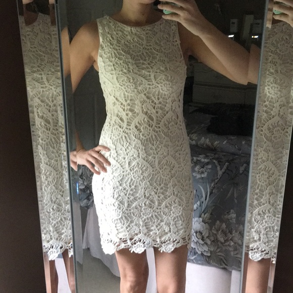 Temperance Dresses & Skirts - Cream lace dress